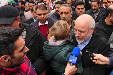 باید با کار جهادی، محبت‌ها و حضورهای به‌موقع مردم را جبران کنیم