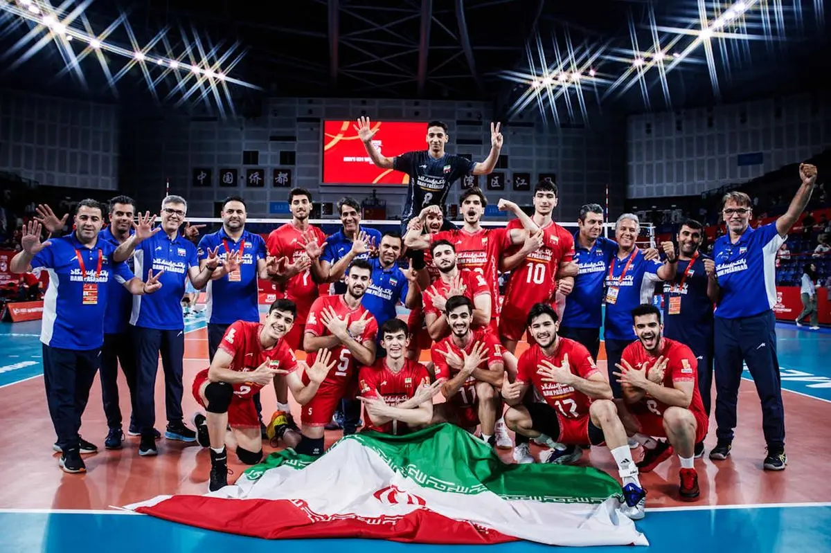 تقابل والیبال ایران و آمریکا در نیمهنهایی قهرمانی زیر ۲۱ سال جهان