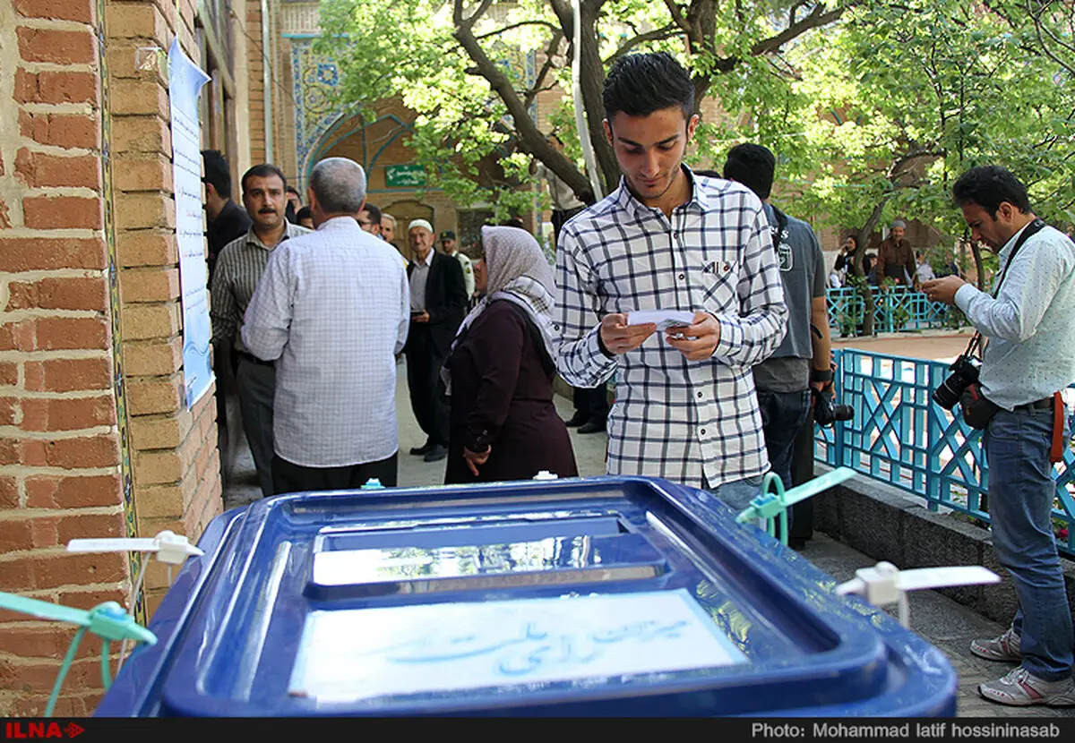 مردم مشخصات نامزدهای مورد نظرشان را  کامل و خوانا قید کنند