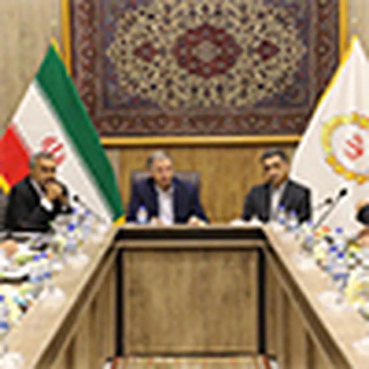 تاکید مدیران ارشد بانک ملی ایران بر توسعه کیوسک های خدمات الکترونیک