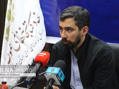 مسئله کتابخوانی در کشور با توجه به دانش آموزان حل می‌شود