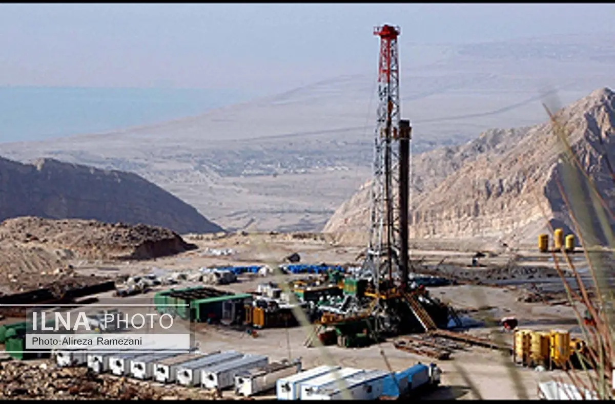 رها کردن میادین مشترک موجب سوء استفاده طرف مقابل است/ افزایش تولید نفت، اعتبار جهانی ایران را بالا می‌برد