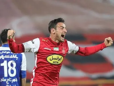 پزشک پرسپولیس:  گولسیانی سر درد داشت/ سعی می‌کنیم صادقی و دیاباته به بازی سپاهان برسد