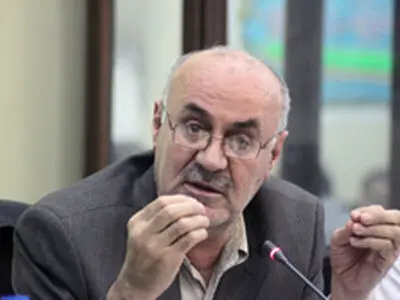 وضعیت پرستاران بدتر شده است/مهاجرت سالی ۲۰۰ تا ۵۰۰ پرستار/ در پرداخت کارانه پرستاران با مشکل مواجهیم