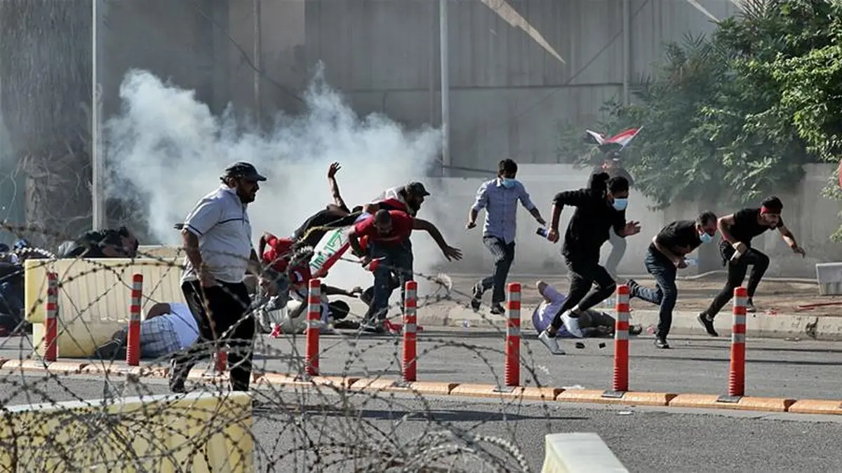 Iraqi police open fire to disperse protesters on Baghdad streets