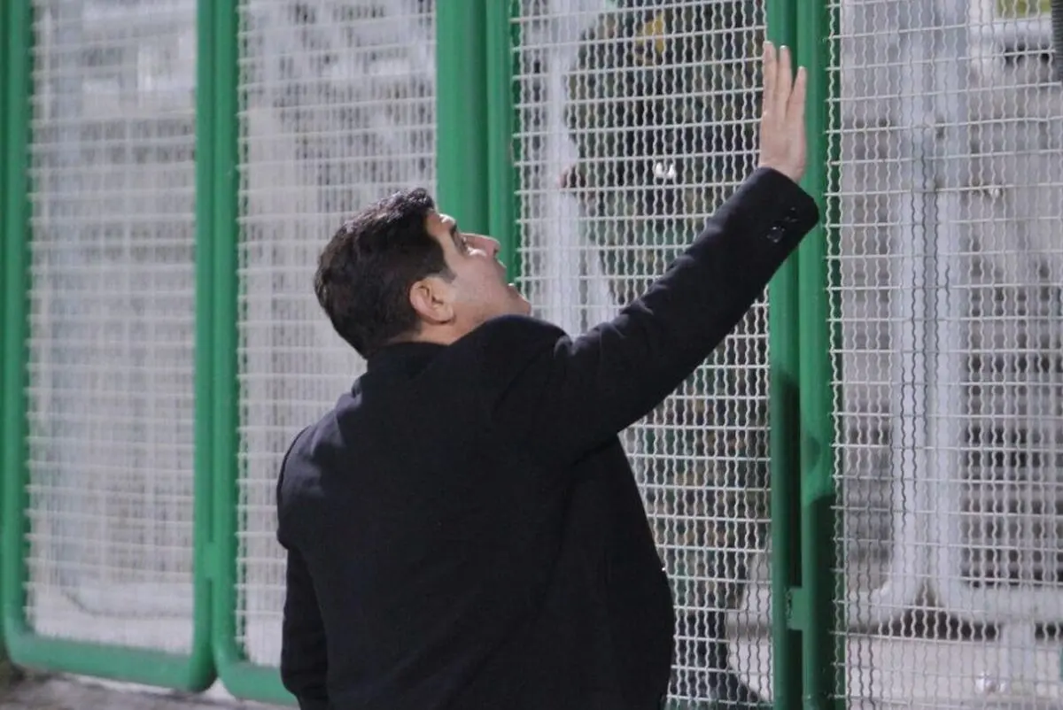 مهاجری: هیچ جا با زور و لابی نمی‌روم/ مقابل پرسپولیس دست مان بسته است