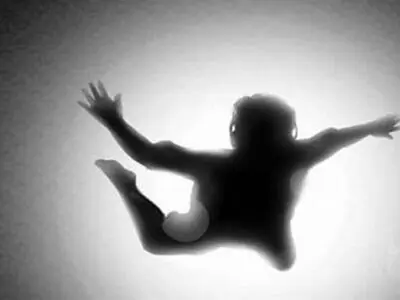 ماجرای سقوط مرگبار دختر جوان مشهدی از پشت بام