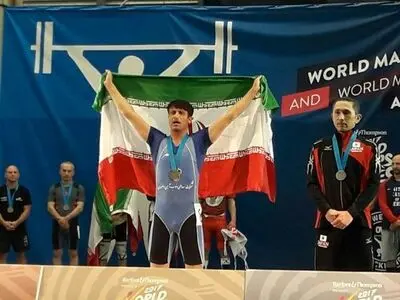 غیبت ناگهانی پیشکسوت وزنه برداری در فرودگاه نیوزلند