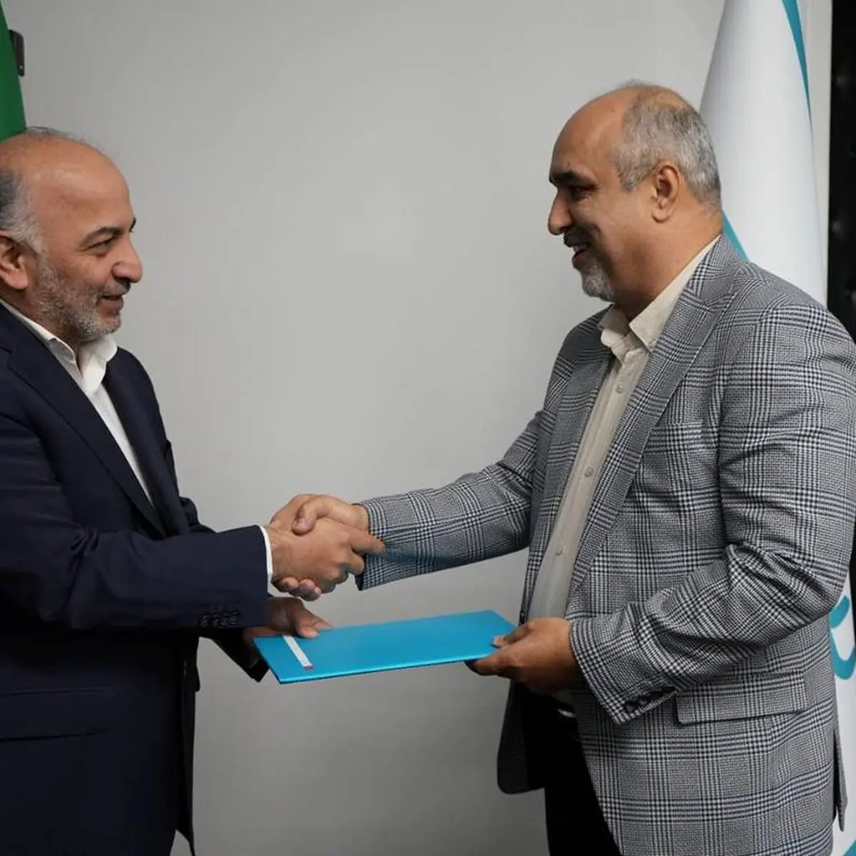 انتصاب سرپرست‌های جدید در معاونت‌های «توسعه بازار و امور مشتریان» و «فناوری اطلاعات و هوشمندسازی» بیمه دی