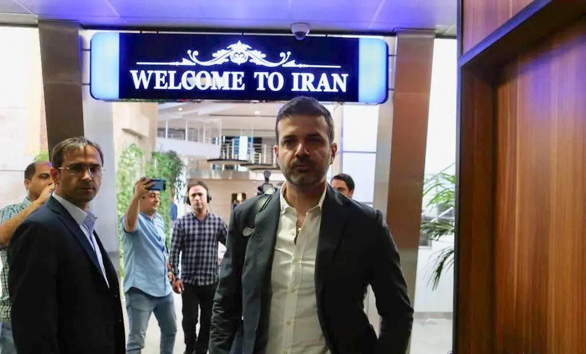 و بالاخره استراماچونی وارد شد
