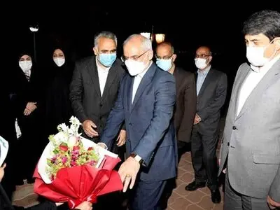 وزیر آموزش‌وپرورش به یزد سفر کرد