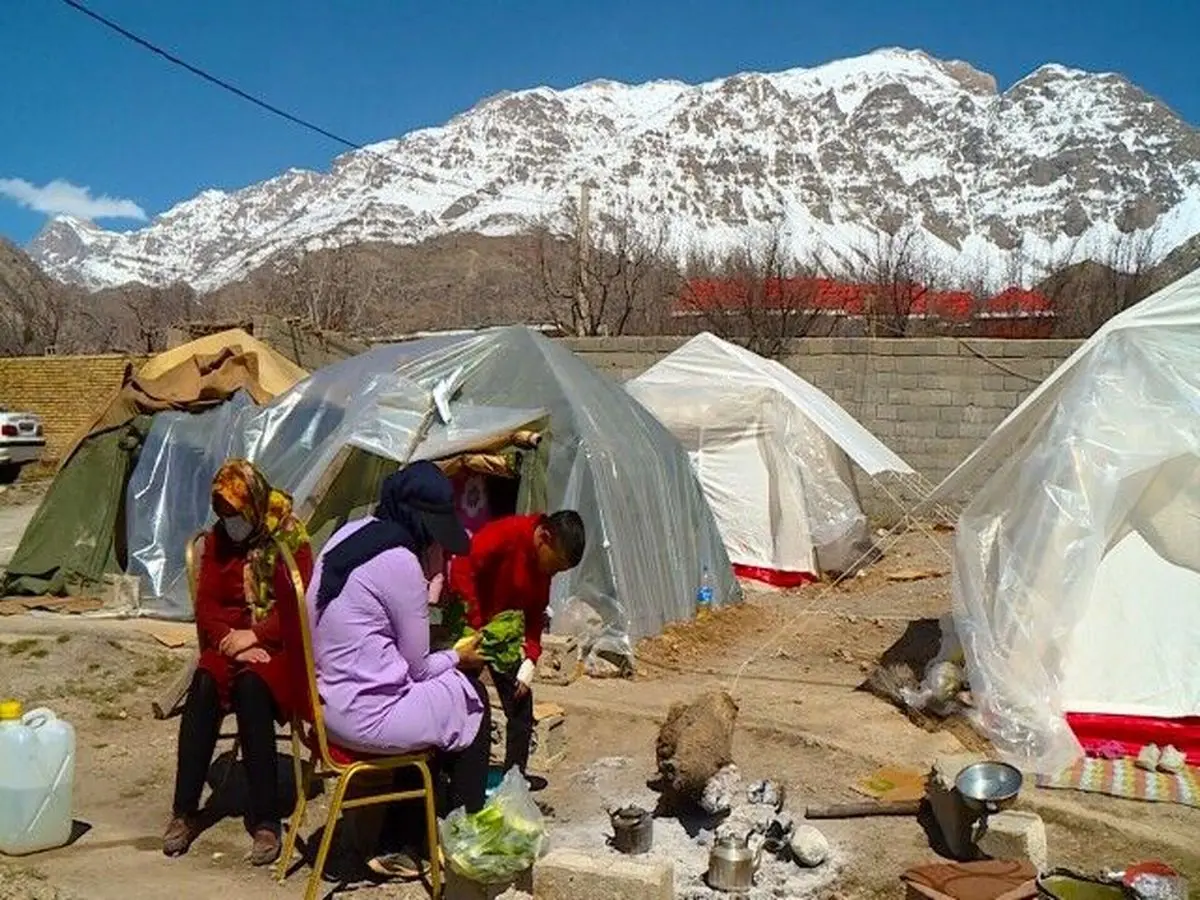 سرمای زمستان دنا بر تن مردم نشست، کسی به فریاد نرسید / ابتلای برخی دانش آموزان زلزله زده سی سختی به کرونا