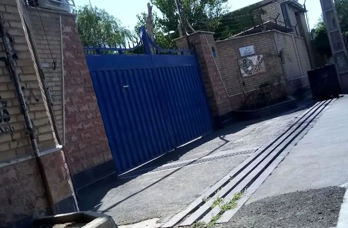 اخراج کارگران در شرکت دانا بسپار ملارد ادامه دارد