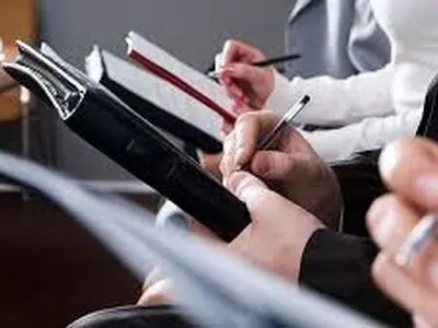 کاهش ۹۰۰ شغل روزنامه‌نگاری در انگلیس و امریکا در ژانویه ۲۰۲۵