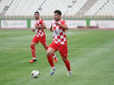 هاشم بیگ زاده: خداحافظی؟ شوخی نکنید!