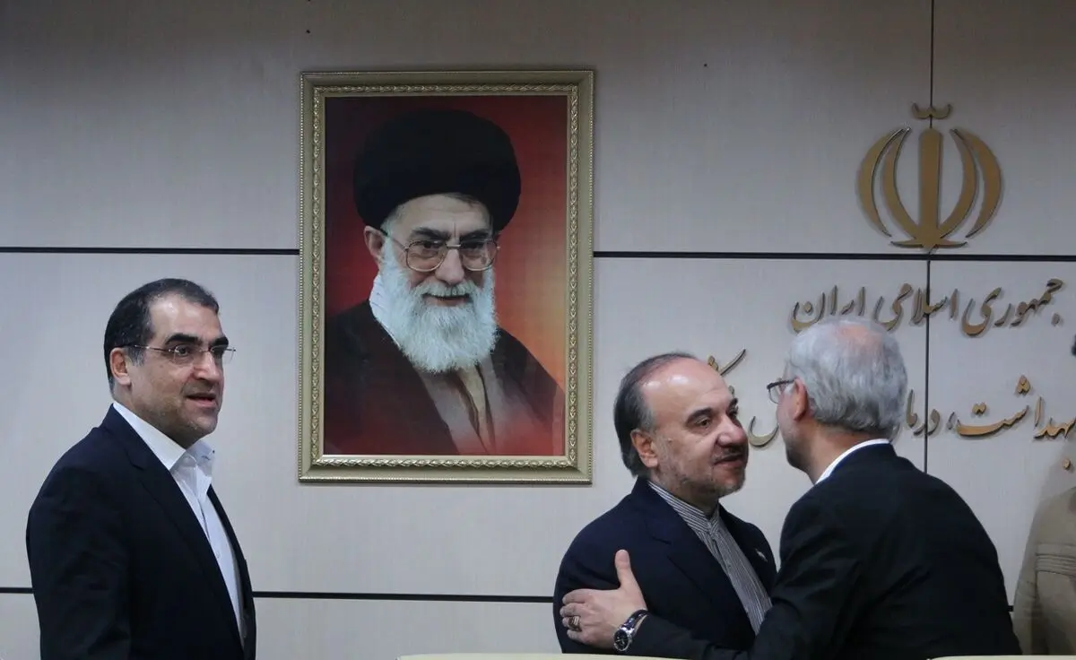 وزیر پرسپولیسی از کابینه رفت