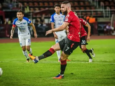 برد عجیب بانکوک یونایتد در غیاب پولادی