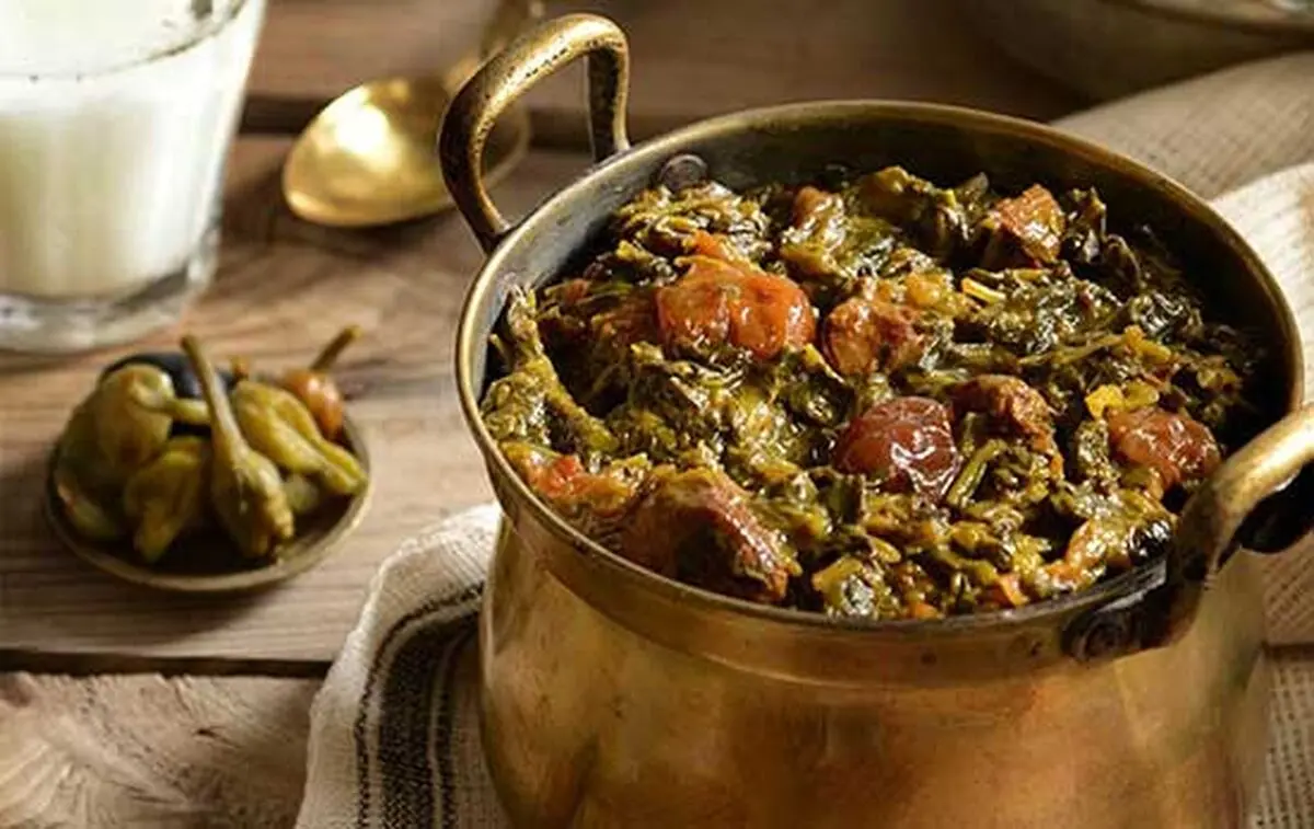 طرز تهیه خورش آلو اسفناج مجلسی 