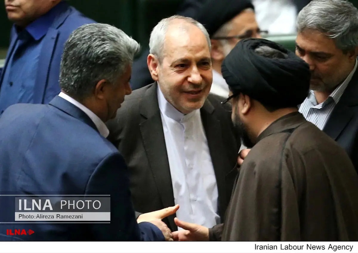 15 نماینده امضای استیضاح خود از وزیر آموزش و پرورش را پس گرفتند