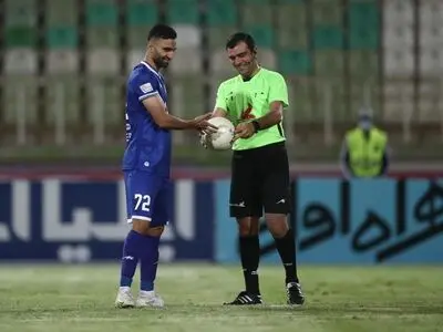 اعلام اسامی داوران هفته هجدهم لیگ برتر/ منصوریان داور پرسپولیس و همرنگ قاضی استقلال شد