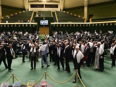 طنین شعار «مرگ بر اسرائیل» در مجلس