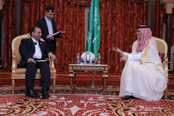 Iranian, Saudi ministers discuss economic ties in Jeddah meeting

