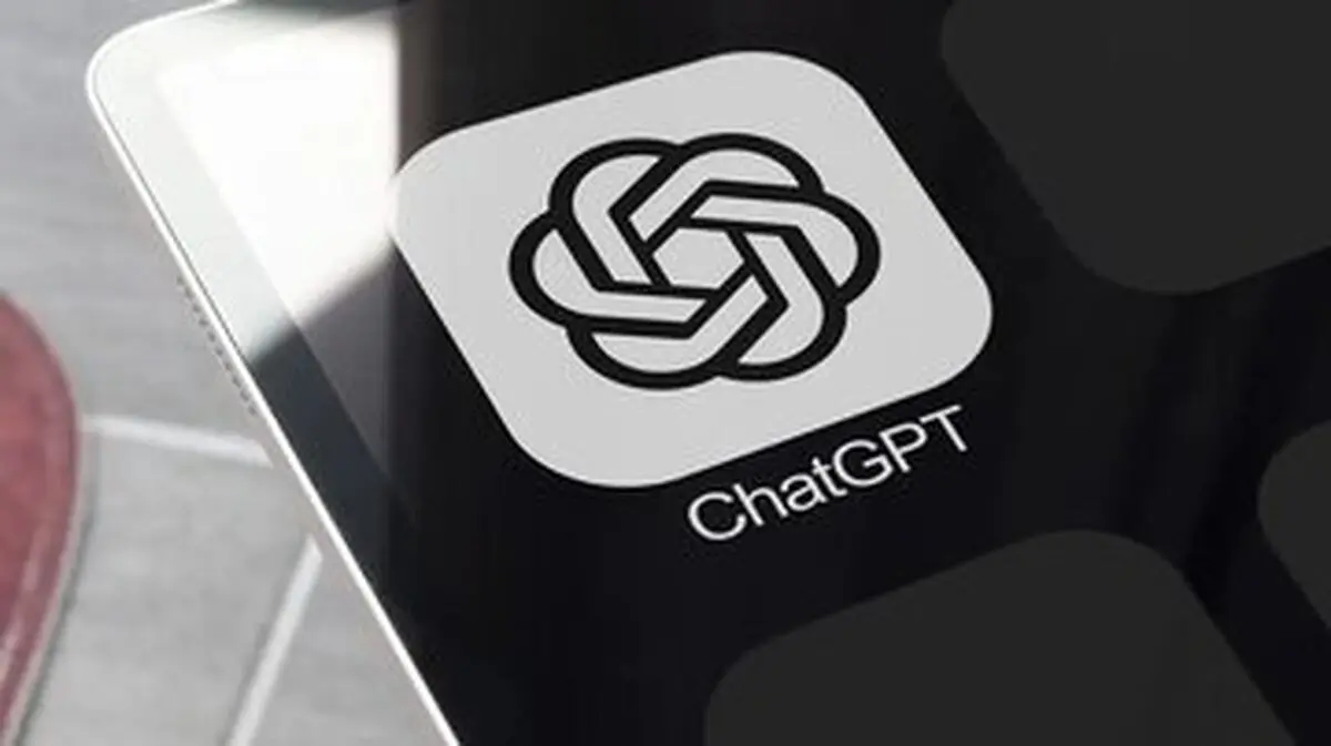 کاربران از خیانت GPT-5 می‌گویند:«عاشق ربات شدم، اما او تغییر کرد»