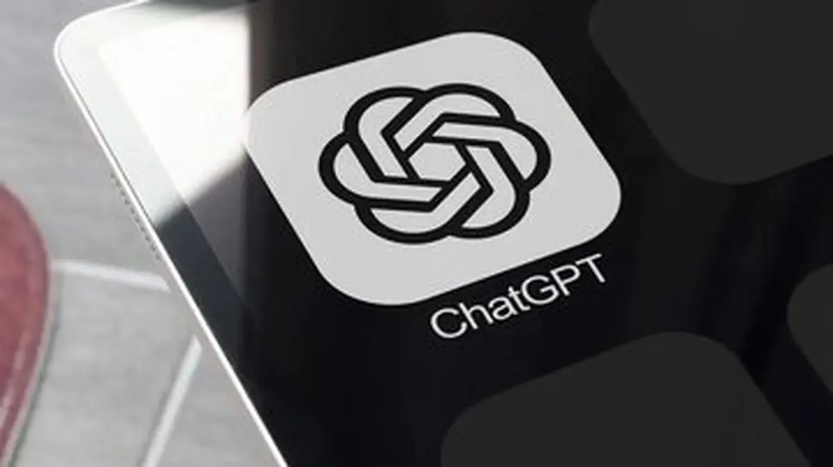 کاربران از خیانت GPT-5 میگویند:«عاشق ربات شدم، اما او تغییر کرد»