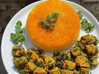 مرغ را با گشنیز و ماست بپزید، شگفت‌زده خواهید شد!