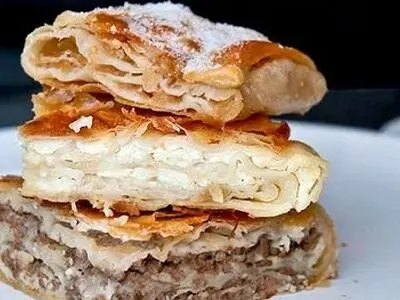 طرز تهیه بورک پفکی غذای ترکی 