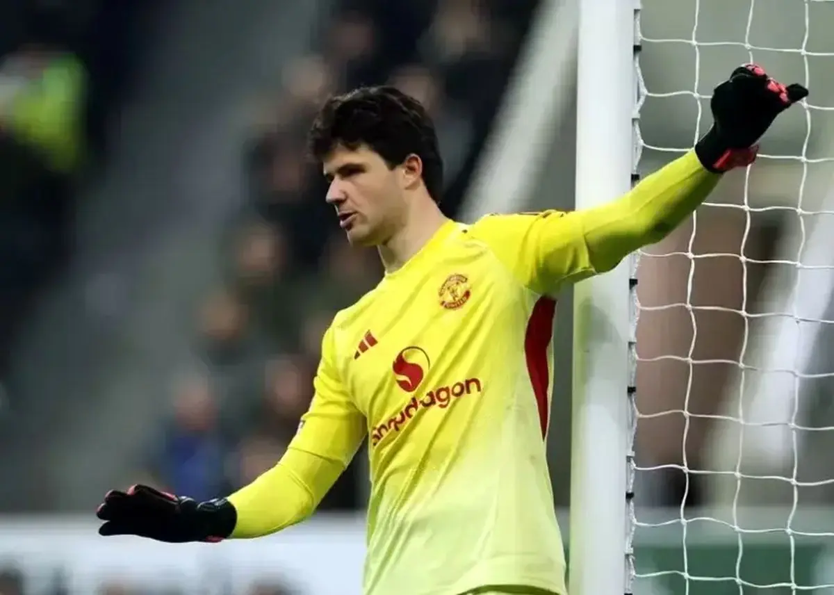 باختن به تیم ۱۰ نفره ناامیدی بزرگی است