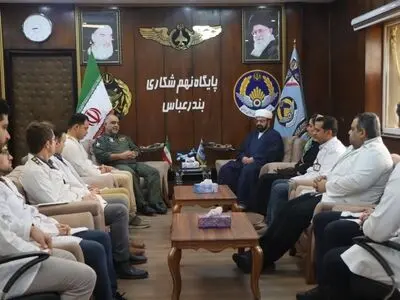 کادر درمان پایگاه هوایی شهید عبدالکریمی بندرعباس تجلیل شدند