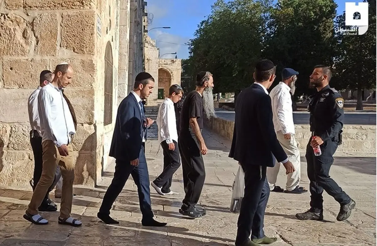 یورش مجدد صهیونیست‌ها به مسجد الاقصی همزمان با موج بازداشت‌ها در کرانه باختری

