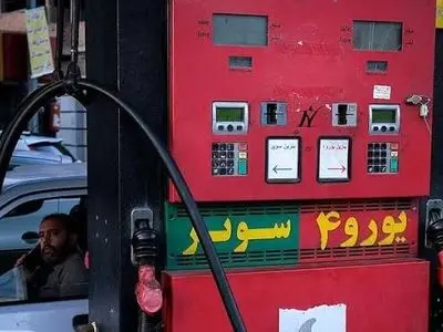 برآورد روزانه ۱۰ میلیون لیتر تقاضا برای بنزین سوپر