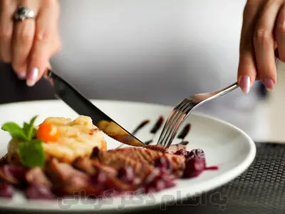 دلایل غذا خوردن وقتی گرسنه نیستیم؟ 