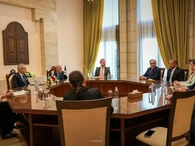 استقبال احمد الشرع از نخست‌وزیر لبنان در دمشق
