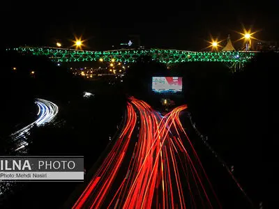 ویدئو/ تغییر رنگهای پل طبیعت تهران