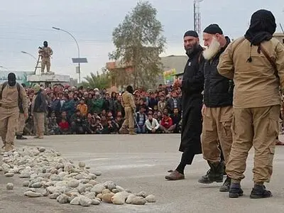 داعش گوش ۲۵ عضو فراری خود را برید