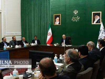 نشست رئیس مجلس با اعضای ستاد کارگری