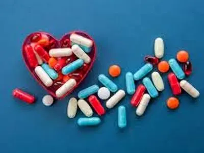 چه کار کنیم قرص و کپسول در گلو گیر نکند؟