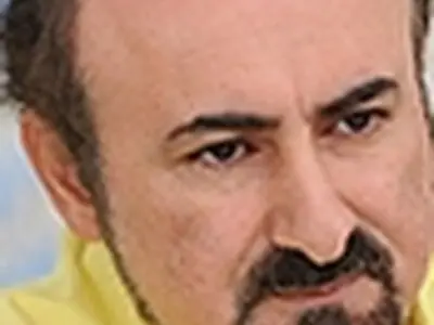 در حال رایزنی برای حضور در هر کمیسیونی به جر فرهنگی هستم