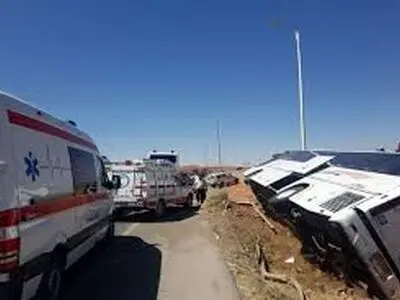 ۲۳ کشته و زخمی در واژگونی اتوبوس در محور شوش به اهواز