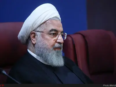 با هیچ قیمتی استقلال، جمهوریت و اسلامیت خود را نمی فروشیم/ اگر شرایطی باشد که همه اصول ما حفظ شود، مذاکره می‌کنم