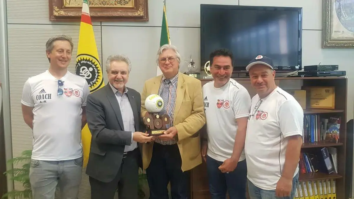 همکاری باشگاه اشتوتگارت و سپاهان