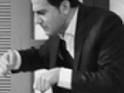 تقدیر از بهرام ریحانی در مراسم اردیبهشت تئاتر