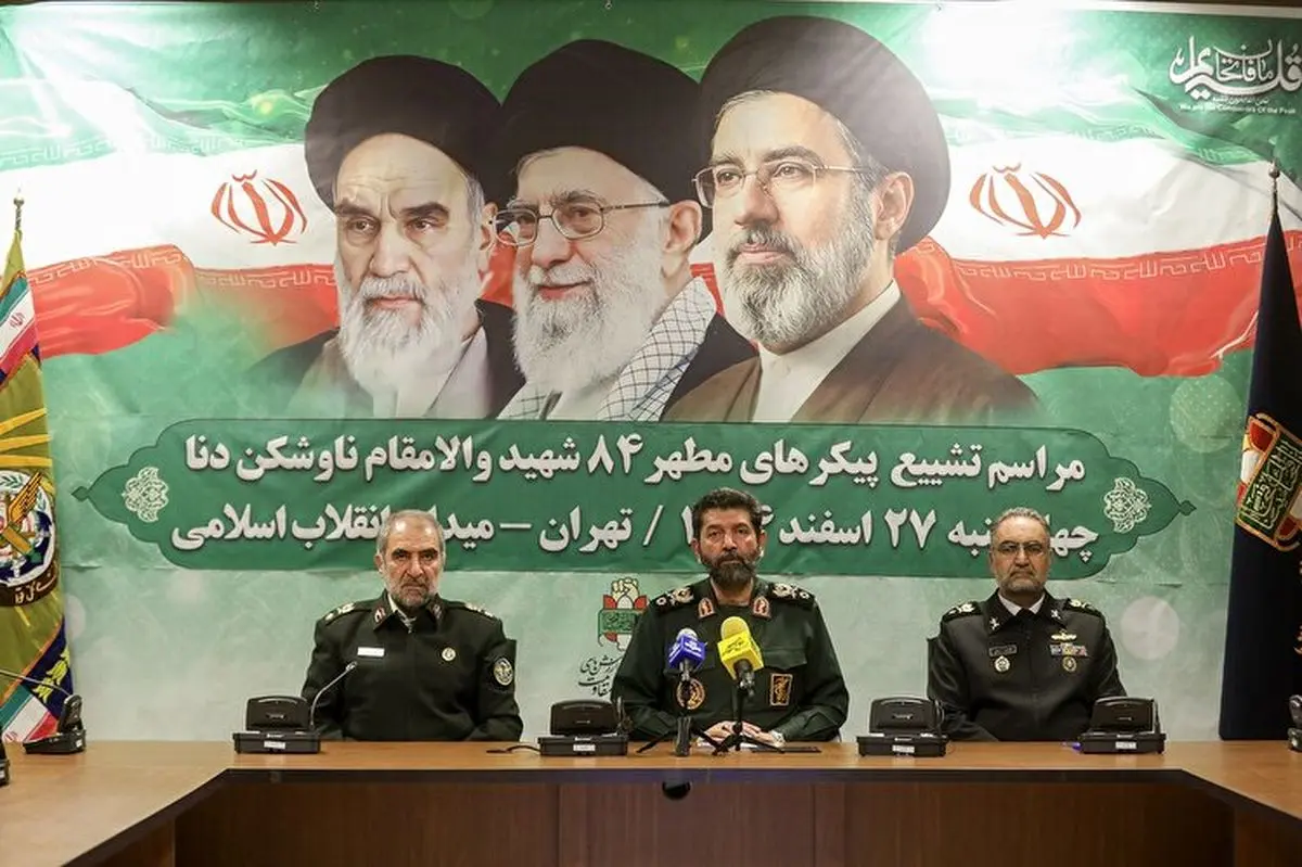  ۸۴ شهید ناوشکن دنا چهارشنبه از میدان انقلاب تشییع می‌شوند 