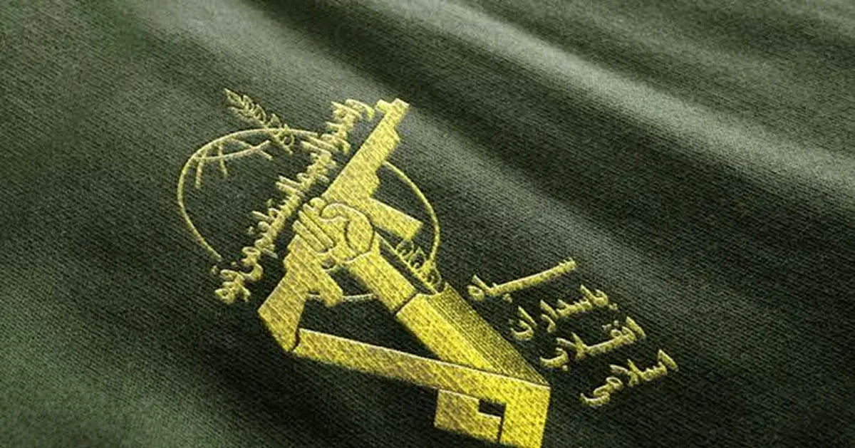 سپاه: آمریکای متجاوز و شرکایش حق عبور از تنگه هرمز را ندارند/ جزئیات هدف قرار گرفتن دو کشتی از سوی ایران