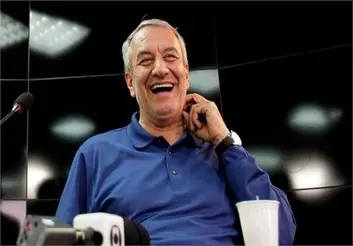 دایی را به خاطر مصاحبه‌اش رد صلاحیت کردند/ قانون بازنشستگی فقط برای من بود