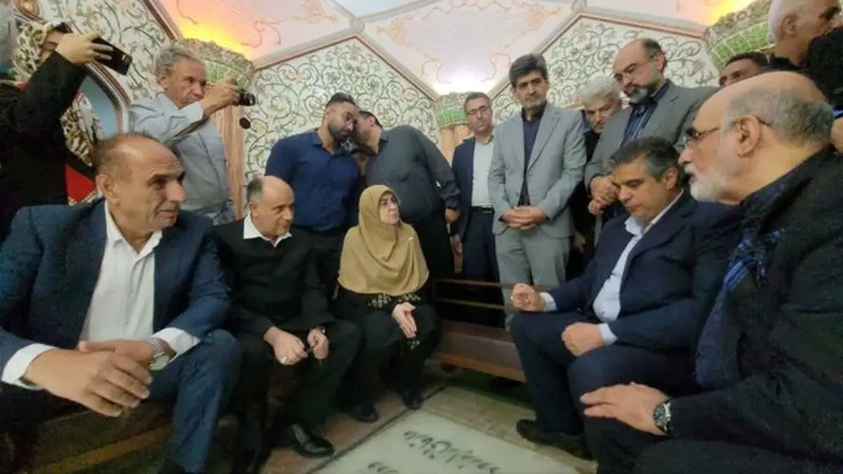 توازن بین 2 جایگاه ویژه علم و اخلاق ترکیب منحصربهفرد پروفسور حسابی