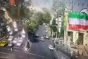 فیلمی از شدت آب در میدان قدس تجریش که مانع از امدادرسانی شده بود 